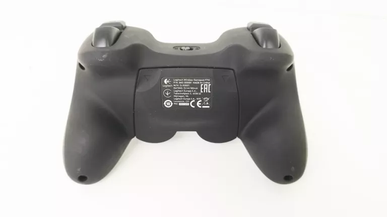 PAD BEZPRZEWODOWY LOGITECH F710