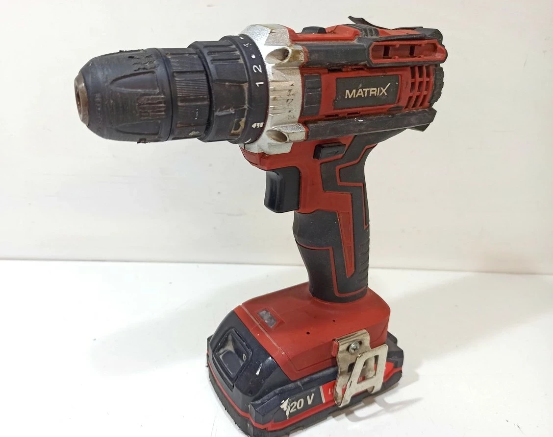 wkretarka-tasmowa-matrix-ams-20-li-walizka-marka-matrix