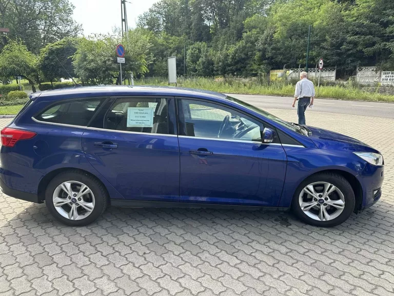 SAMOCHÓD OSOBOWY FORD FOCUS