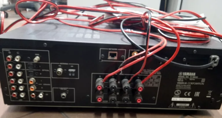 AMPLITUNER YAMAHA R-N602
