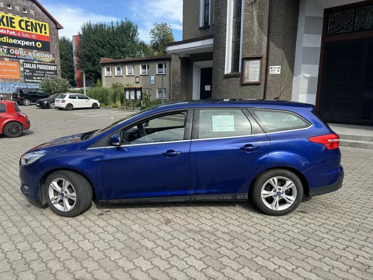 SAMOCHÓD OSOBOWY FORD FOCUS