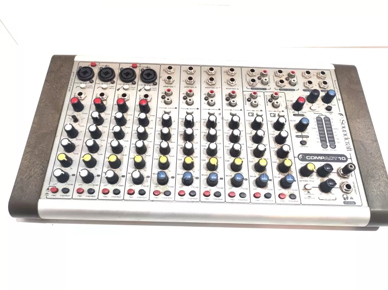 SOUNDCRAFT COMPACT 10 MIKSER FONII