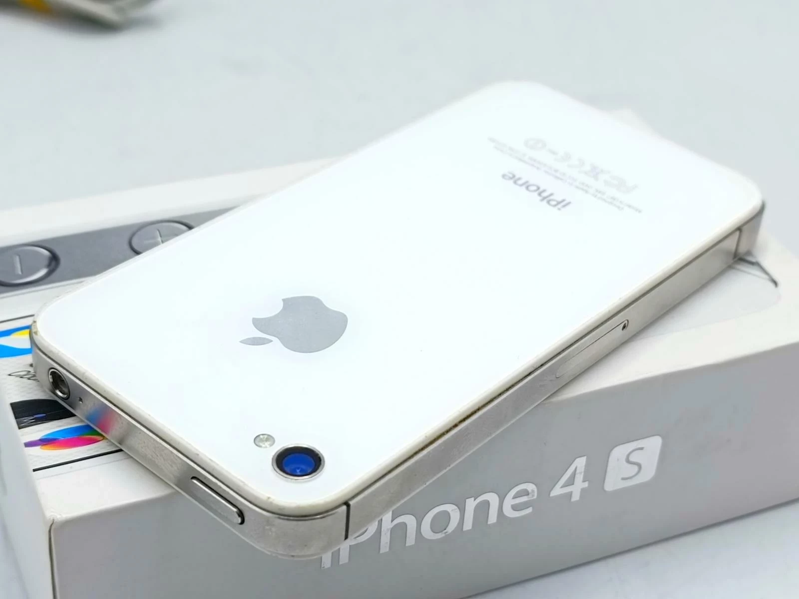 iphone-4s-8gb-ean-gtin-885909833696