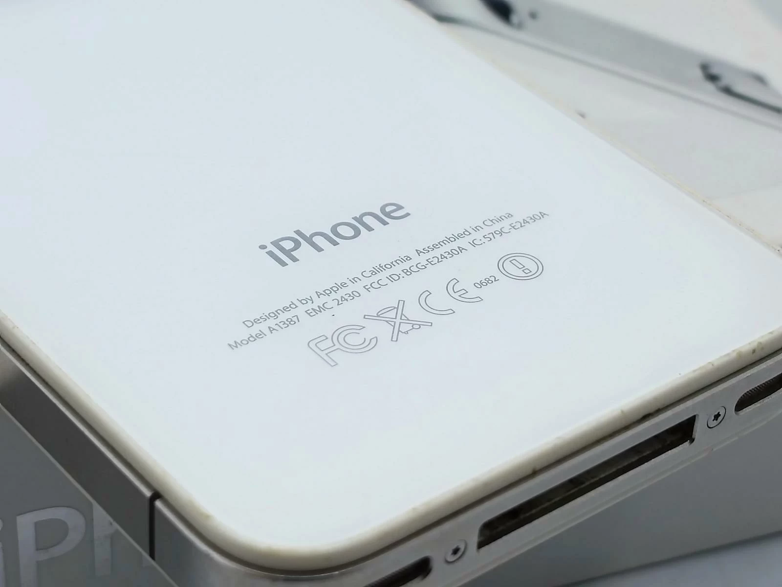 iphone-4s-8gb-przekatna-ekranu-35