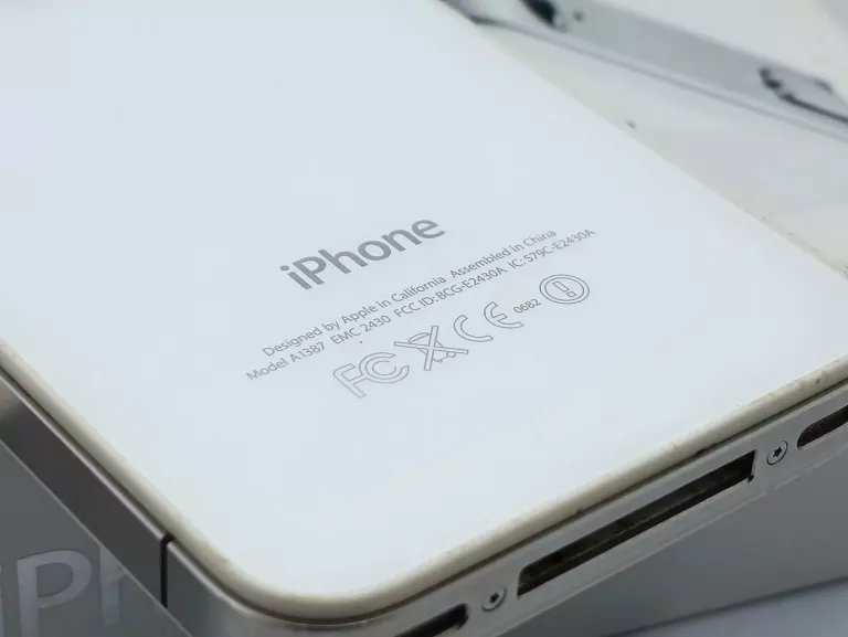IPHONE 4S 8GB