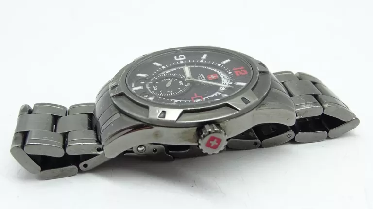 zegarek-swiss-miliatry-calibre-revolution-06-5r5-13-007-stan-11323-2