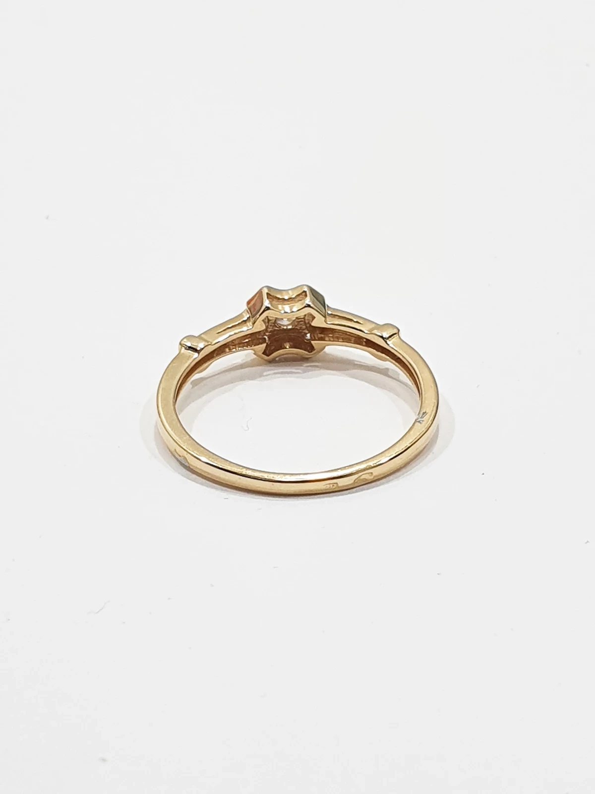 okazaly-zloty-pierscionek-pr585-236g-r18-rodzaj-wyrob-jubilerski