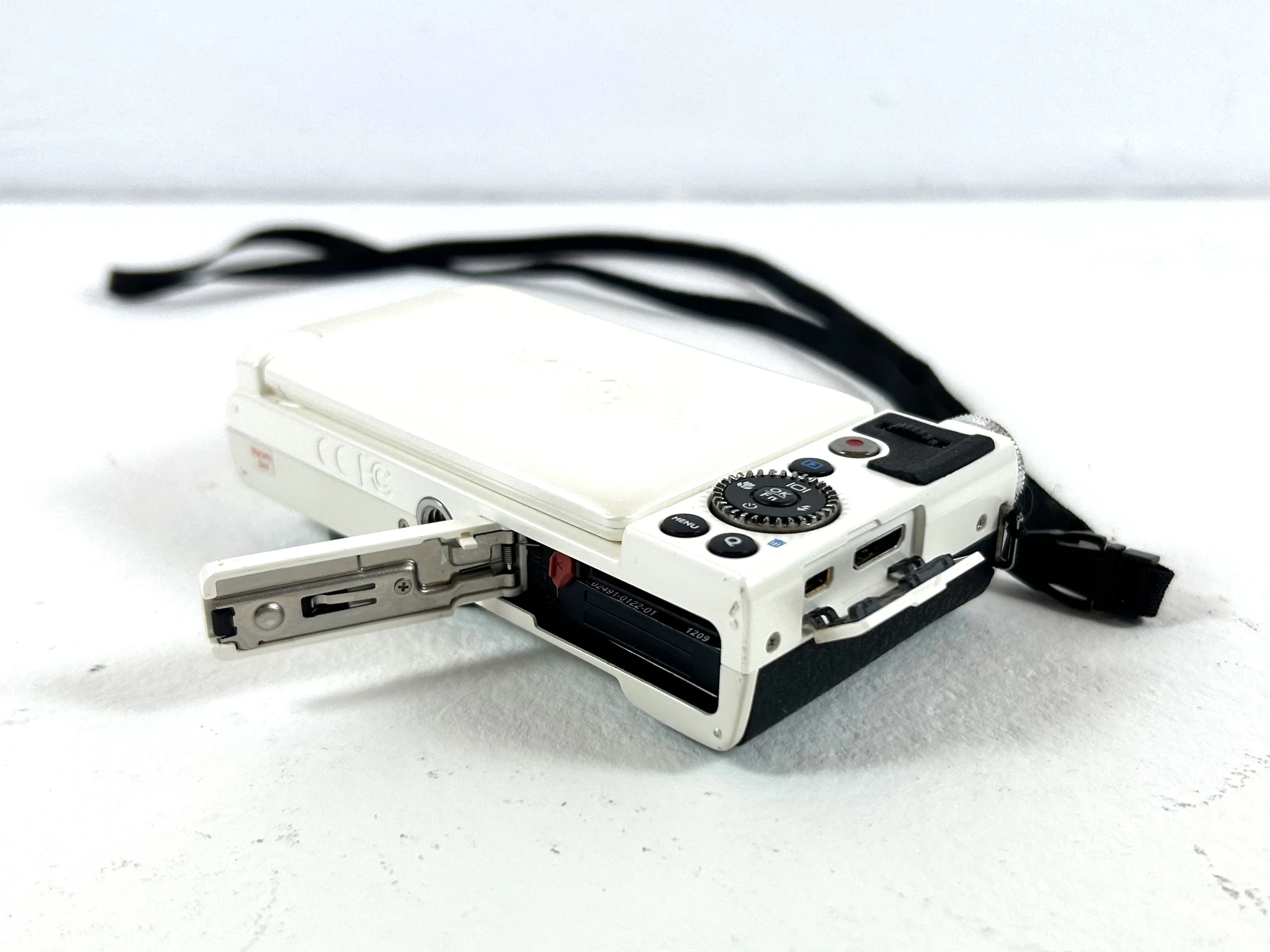 aparat-cyfrowy-kamera-benq-g1-komplet-stan-uzywany