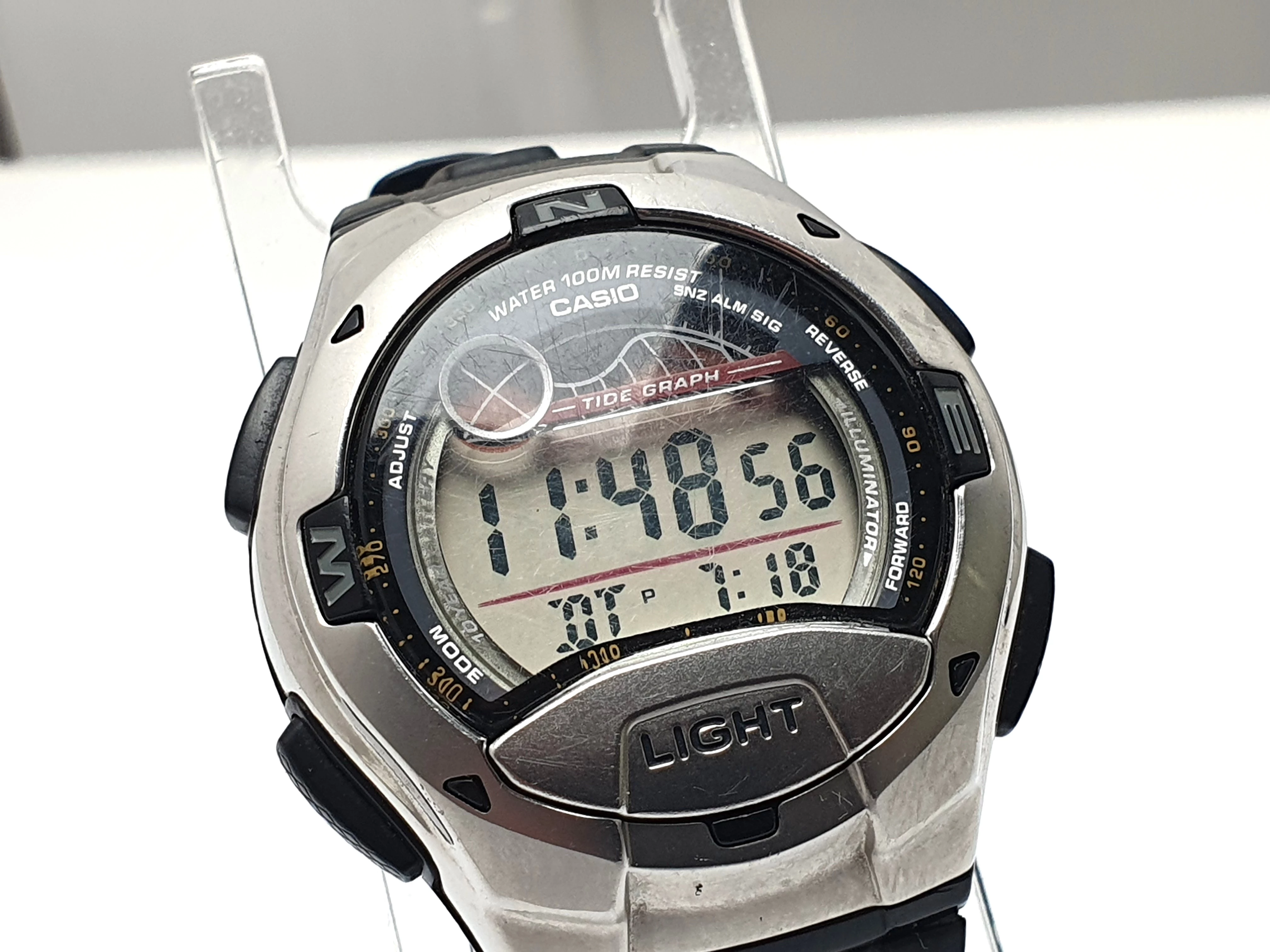 zegarek-casio-light-material-paska-tworzywo-sztuczne