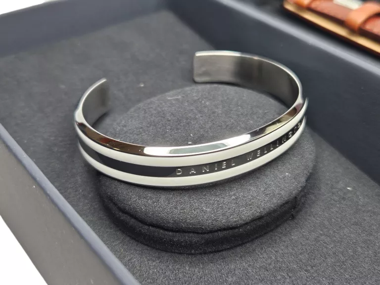 ZEGAREK DANIEL WELLINGTON DW00100181 Z BRANSOLETĄ