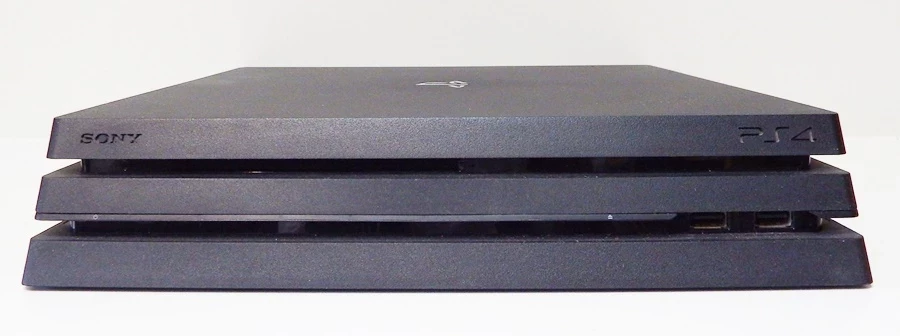 konsola-ps4-pro-1tb-2-pad-okablowanie-10-gier-pudelko-kolor-czarny