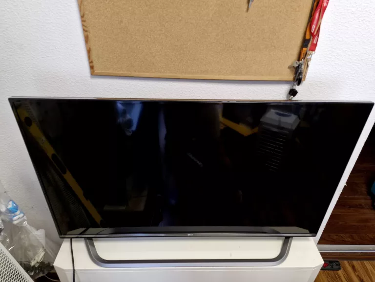 TELEWIZOR LG 49UF7787 + PILOT