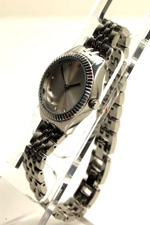 ZEGAREK AVON SR626SW