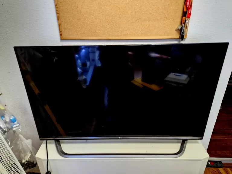 TELEWIZOR LG 49UF7787 + PILOT
