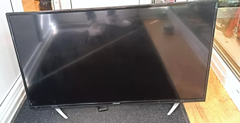 TELEWIZOR STRONG SRT 40FX4003