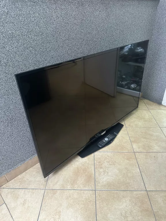 TELEWIZOR PHILIPS 55PUS6162 PILOT