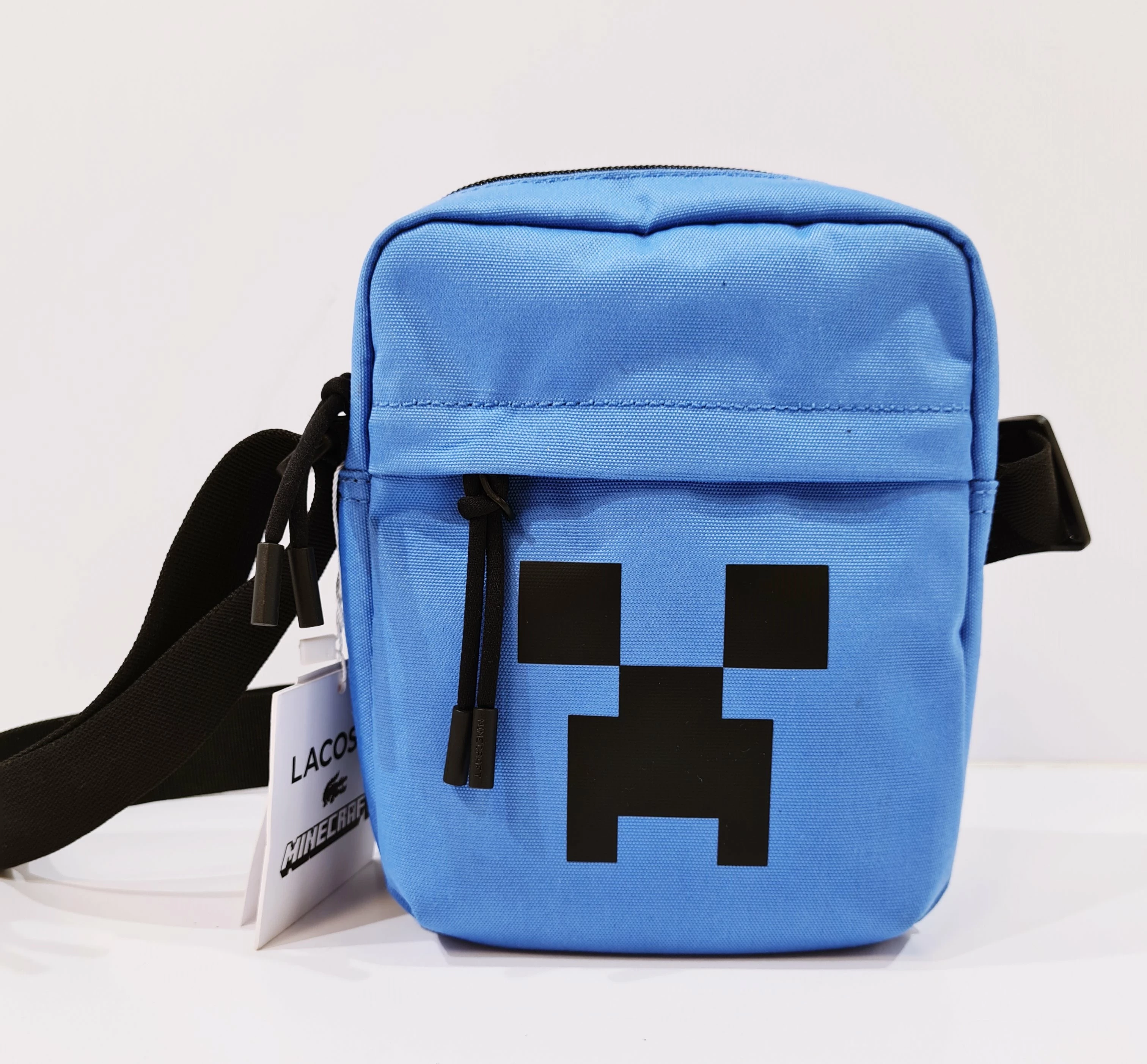 niebieska-lacoste-saszetka-minecraft-torebka-meander-2a-warszawa