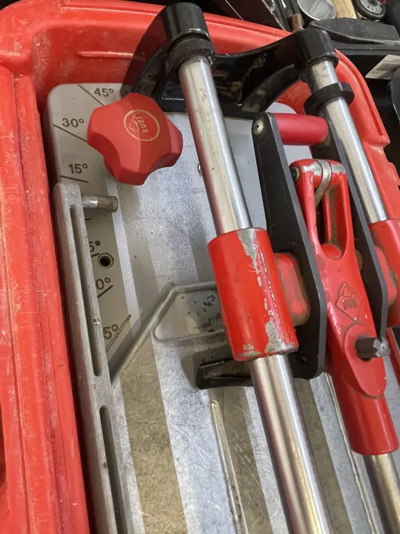 maszyna-do-plytek-rubi-tr-700-rodzaj-przecinarka-reczna