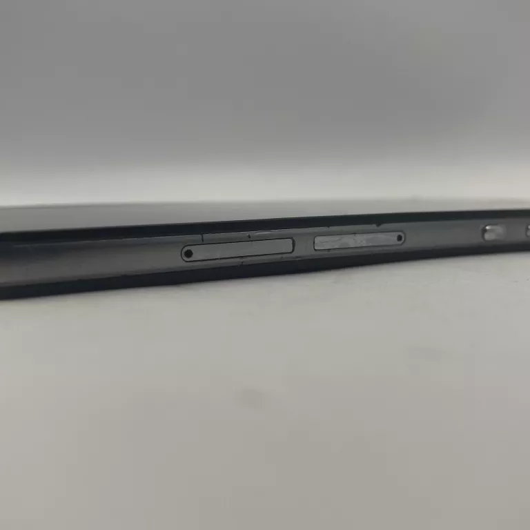 TELEFON HUAWEI P8 LITE 2 GB 16 GB CZARNY