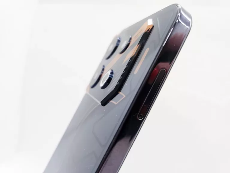 telefon-tecno-pova-6-pro-na-czesci-kod-producenta-pova-5-pro-5g-8256gb-dark-illusion-120hz