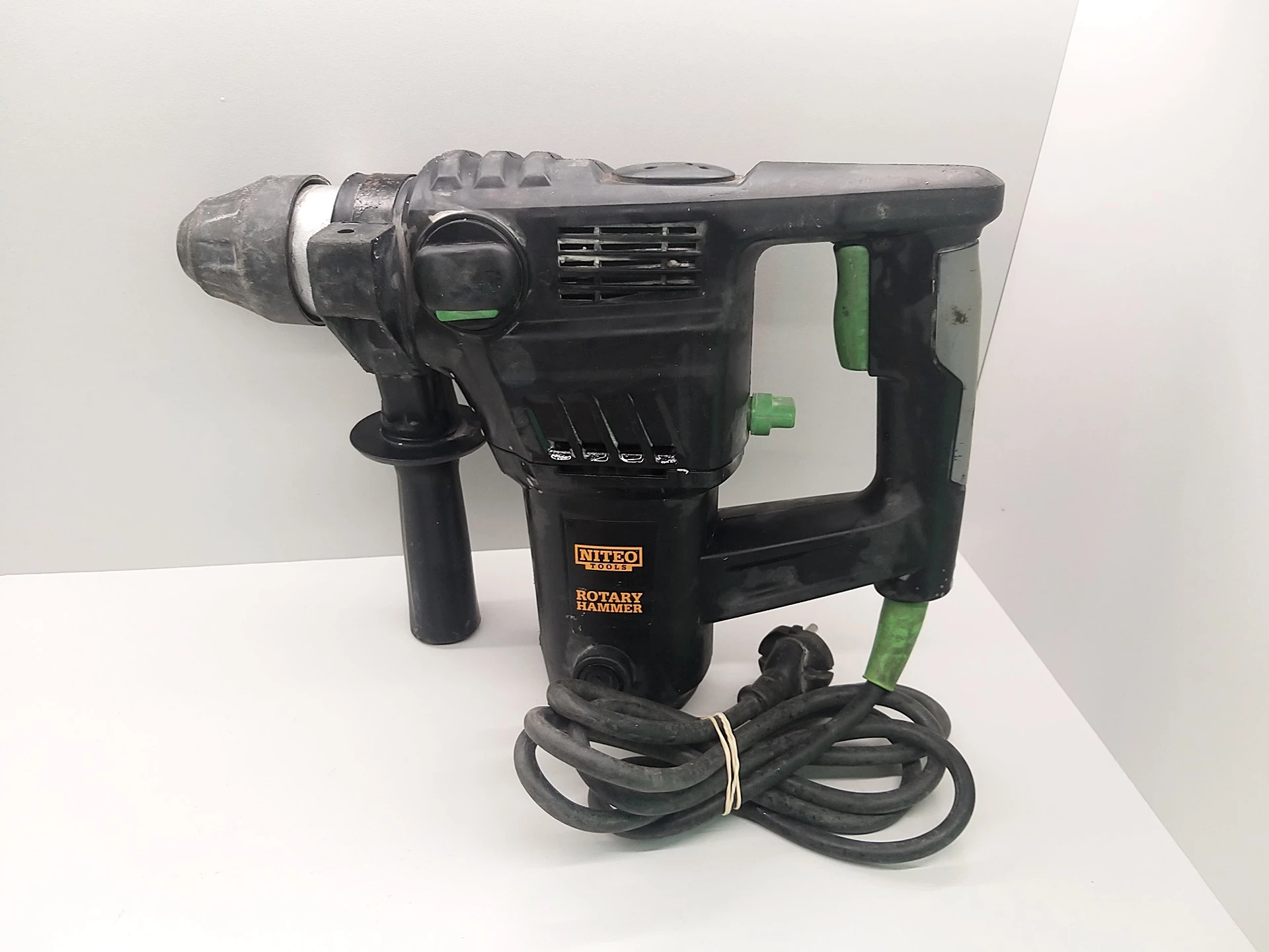 mlot-udarowy-niteo-tools-rh0043-19-stan-uzywany