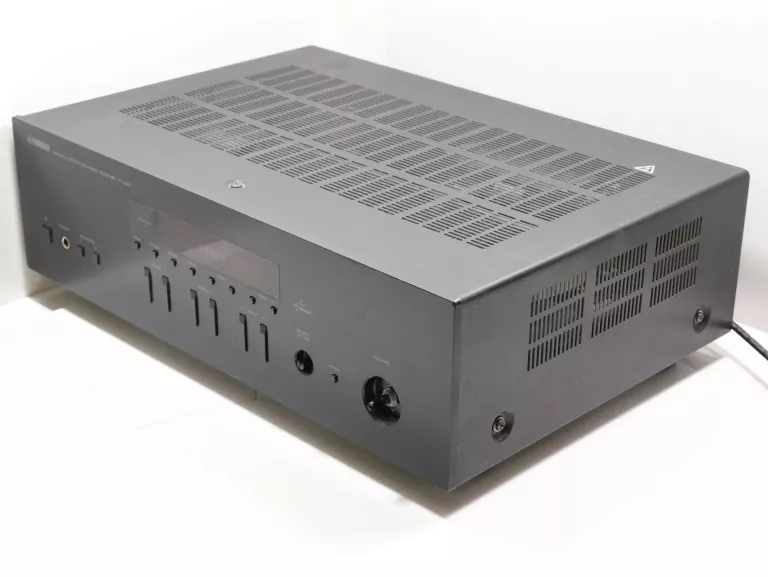 AMPLITUNER YAMAHA R-N301 2.0 CZARNY