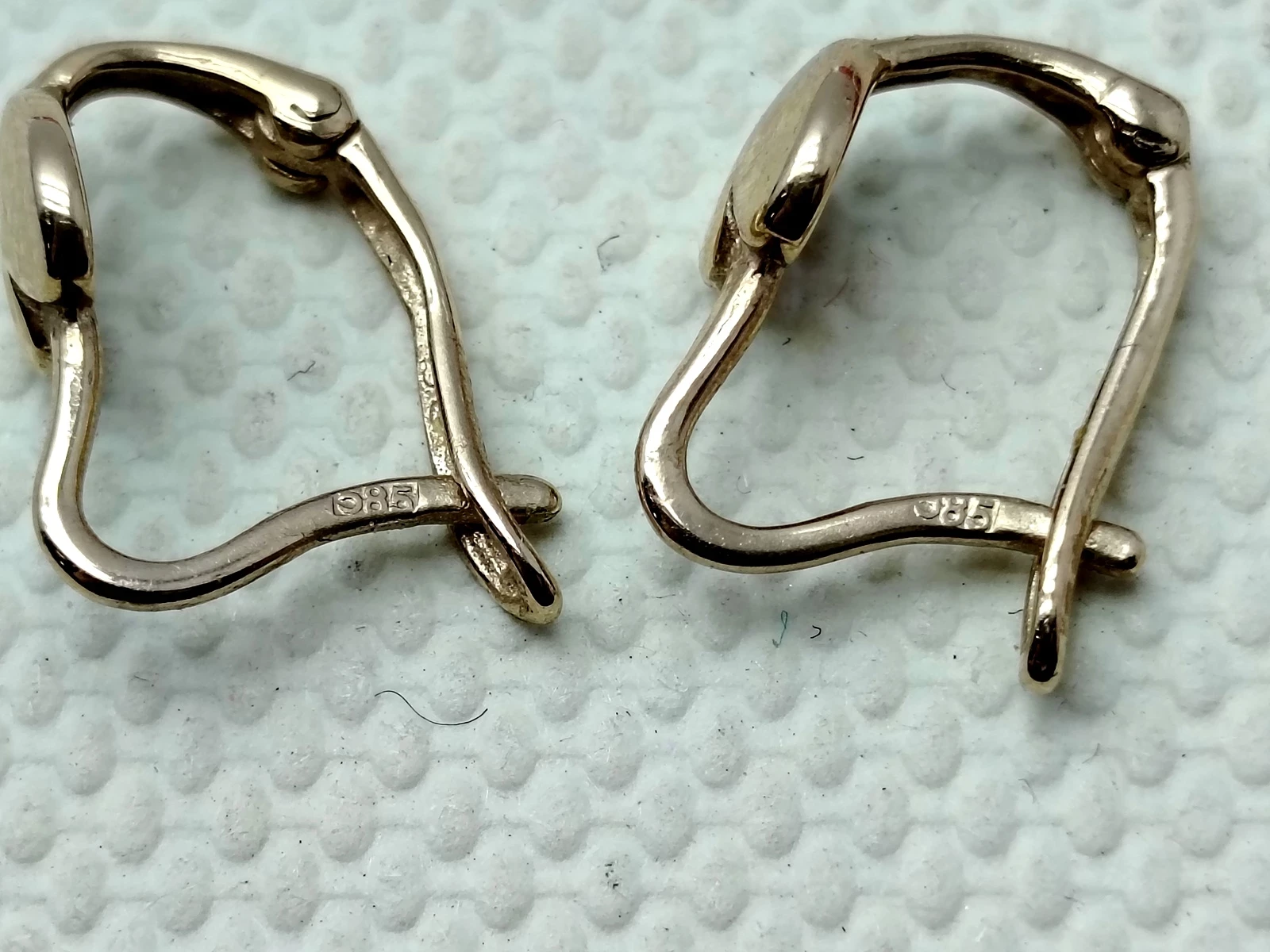 delikatne-malutkie-kolczyki-serduszka-dla-dziewczynki-087g-585-14k-material-17089-8