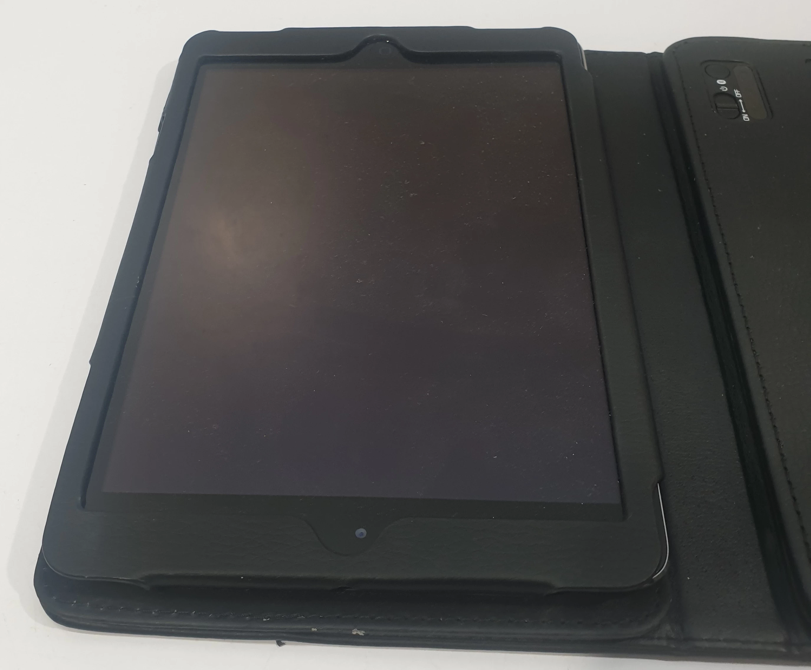 tablet-i-pad-mini-2-model-me276fda-system-operacyjny-16332-4