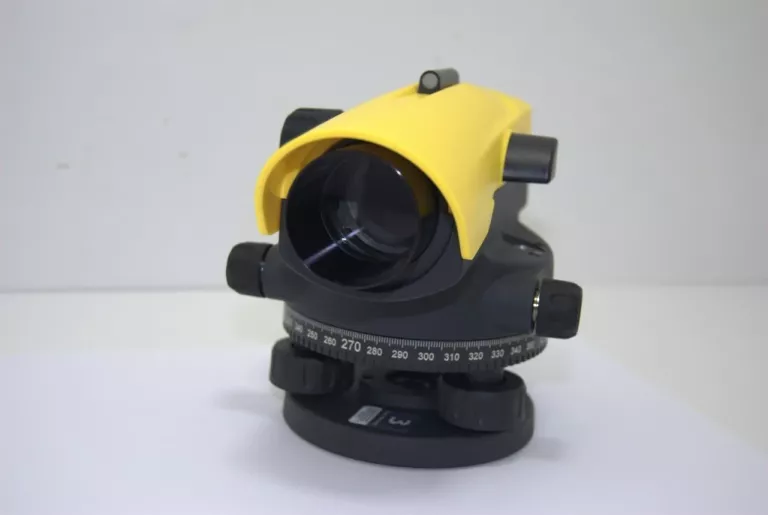 NIWELATOR LEICA NA520