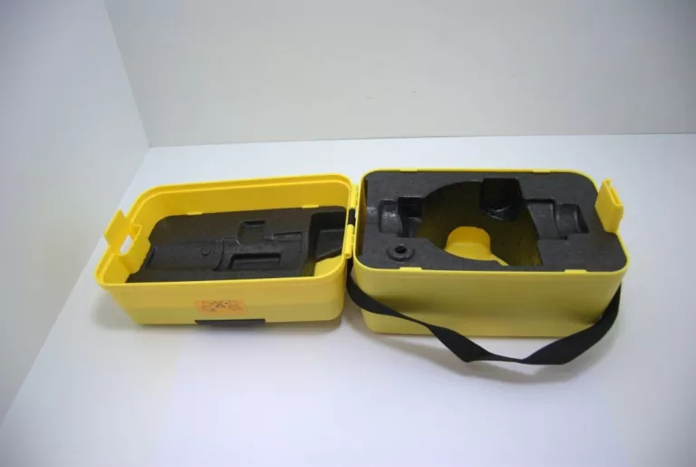 NIWELATOR LEICA NA520