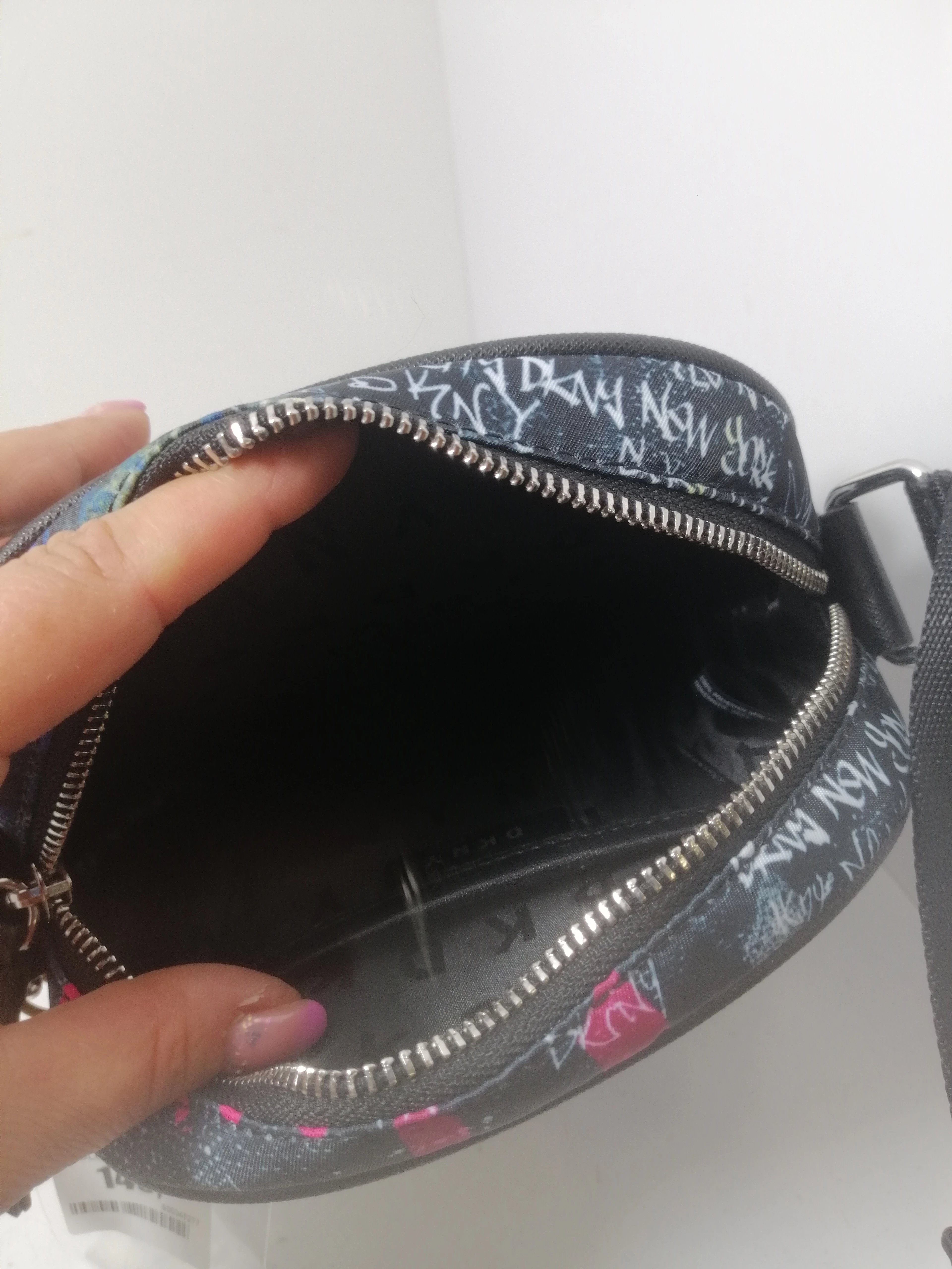 szaszetka-dkny-kolory-231028019-stan-11323-2