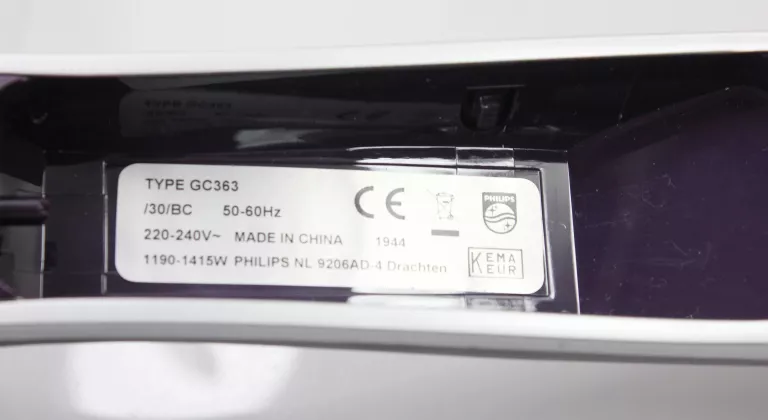 PAROWNICA DO UBRAŃ PHILIPS GC363 30 1300W KOLOR FIOLETOWY
