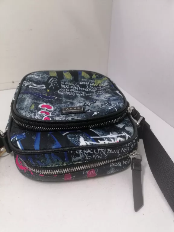 szaszetka-dkny-kolory-231028019-material-dominujacy-203885-1890704