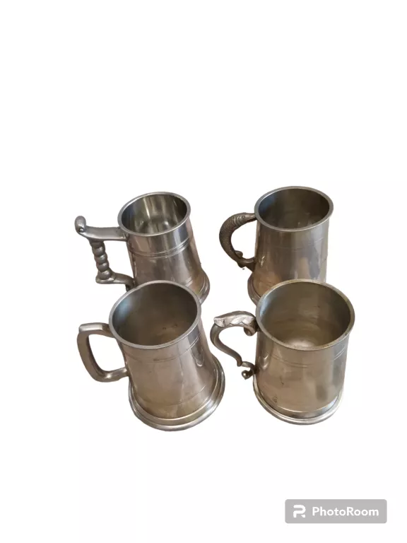 KUFEL MAŁY METALOWY