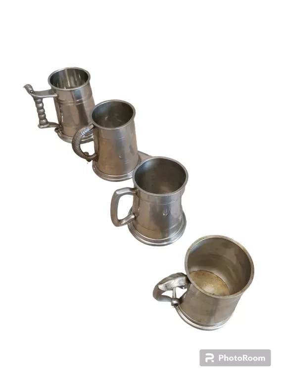 KUFEL MAŁY METALOWY