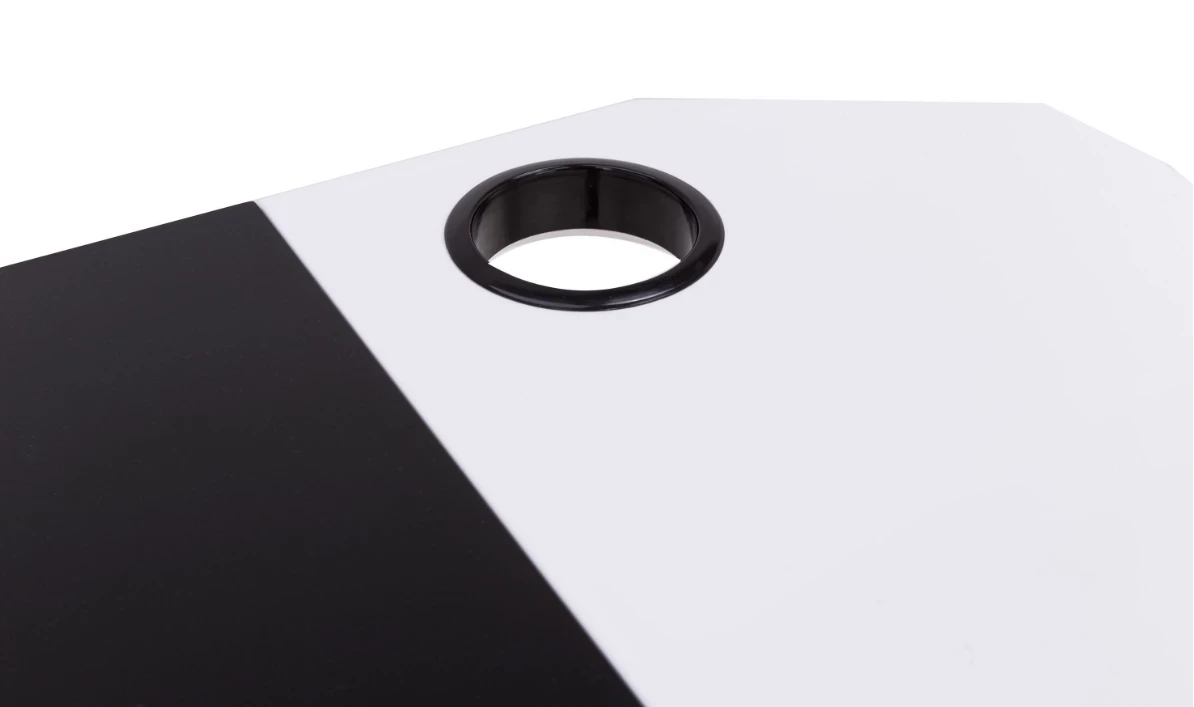 biurko-komputerowe-gamingowe-dla-gracza-glebokosc-mebla-6000