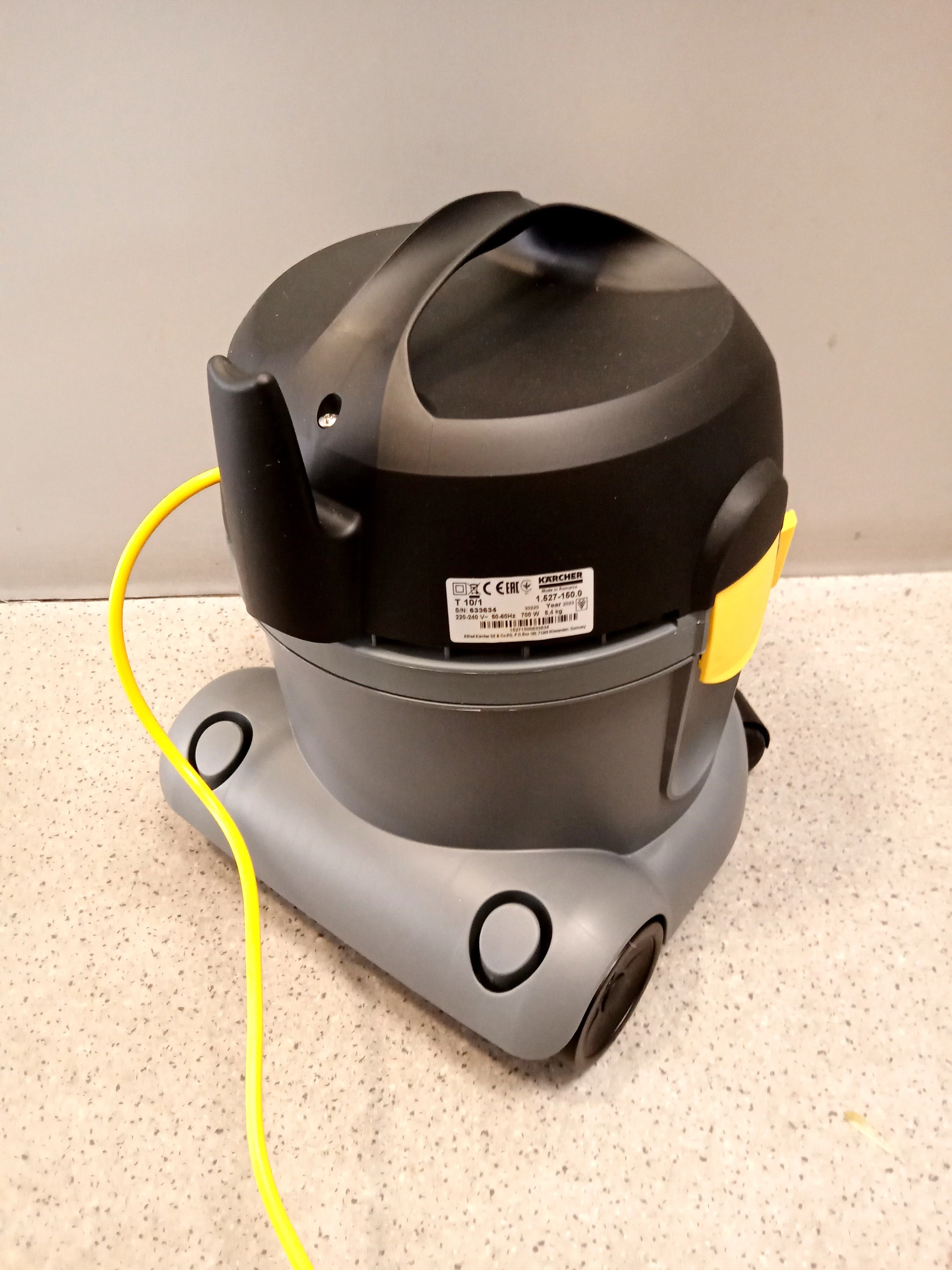 odkurzacz-przemyslowy-karcher-t101-800-w-powystawowy-1o-workow-stan-powystawowy