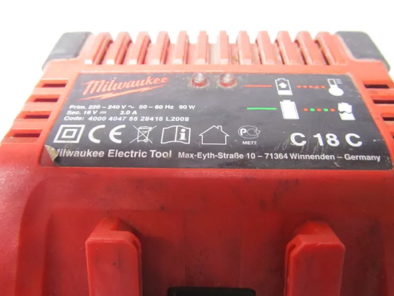 SZLIFIERKA MILWAUKEE M18 CAG 125X WXAKU ZESTAW