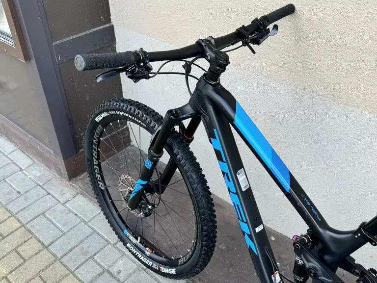 ROWER TREK FUEL EX 7 29" 2018 ROZMIAR RAMY 17,5" CZARNO-NIEBIESKI!