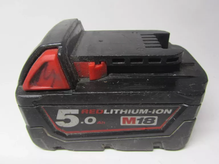 SZLIFIERKA MILWAUKEE M18 CAG 125X WXAKU ZESTAW