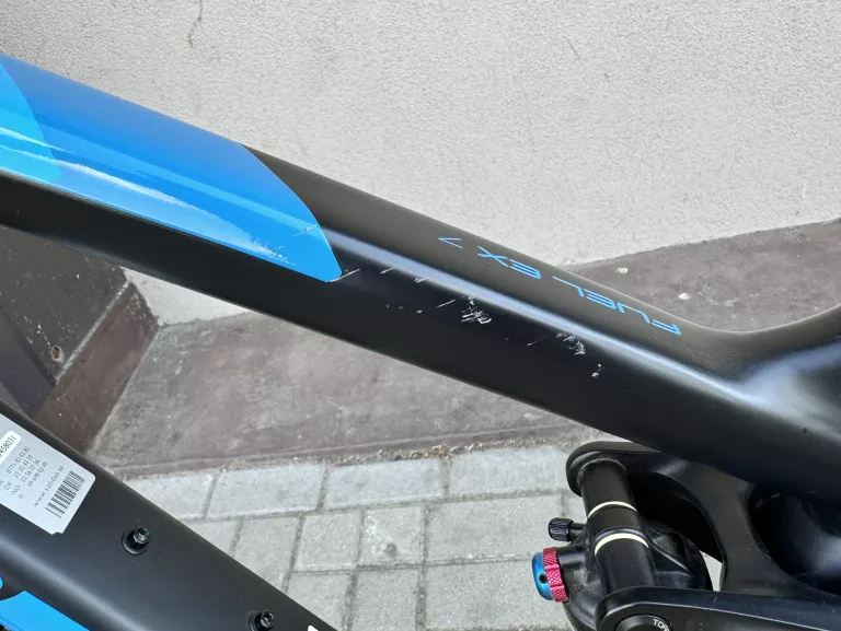 ROWER TREK FUEL EX 7 29" 2018 ROZMIAR RAMY 17,5" CZARNO-NIEBIESKI!