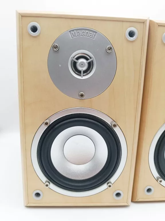 MAGNAT MOTION 110 DYNAMICZNE KOLUMNY STEREO