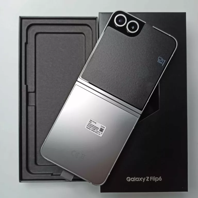 TELEFON SAMSUNG GALAXY Z FLIP 6
