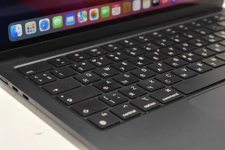 laptop-apple-macbook-air-136-m2-8gb-ram-256gb-ssd-przekatna-ekranu-136