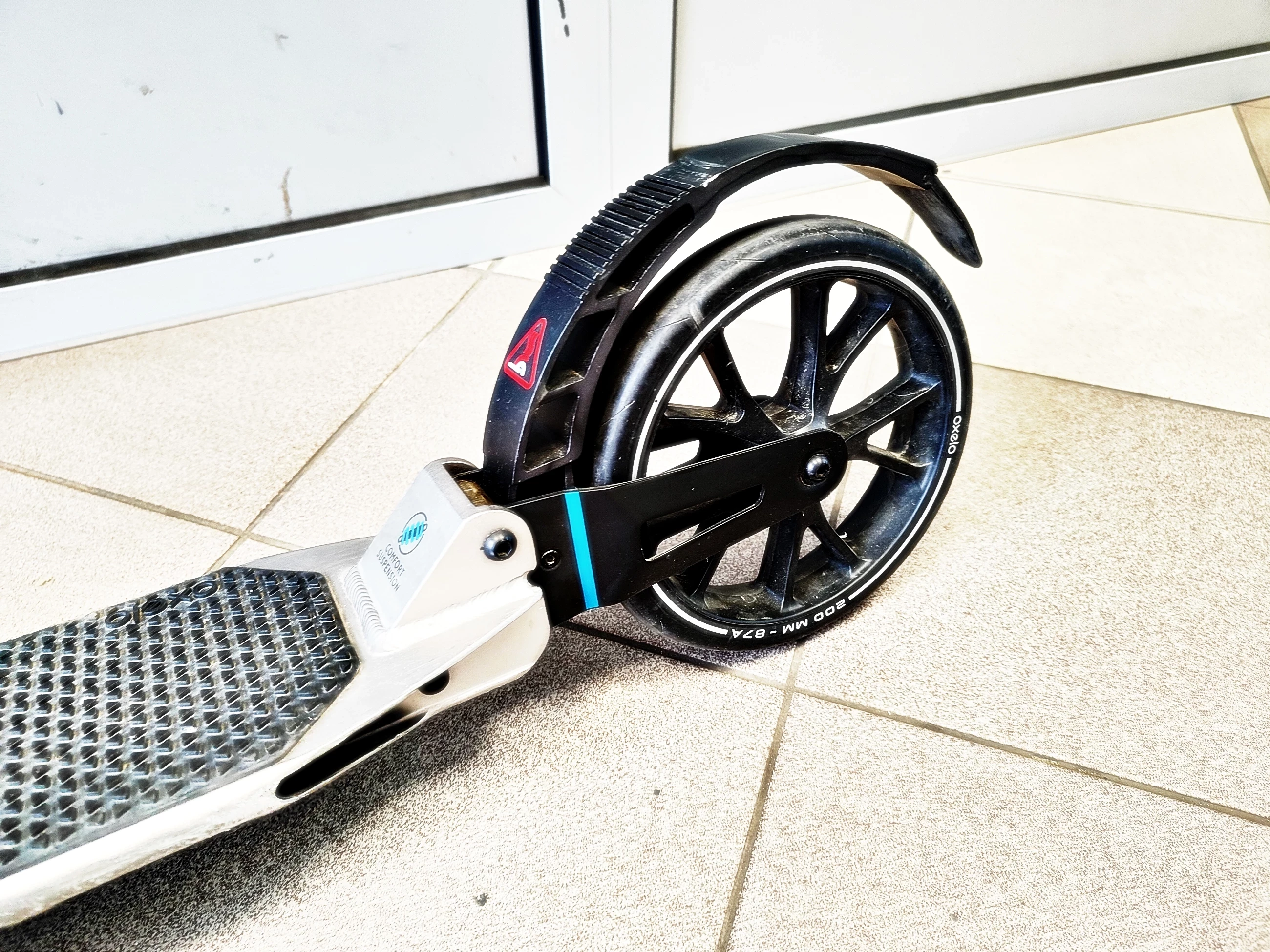 hulajnoga-skladana-oxelo-town-7-susp-200mm-hulajnoga-skladana-rodzaj-klasyczne