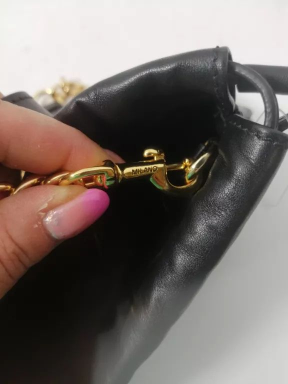 torebka-moschino-czarna-skorzana-231028020-kolor-249512-1647413