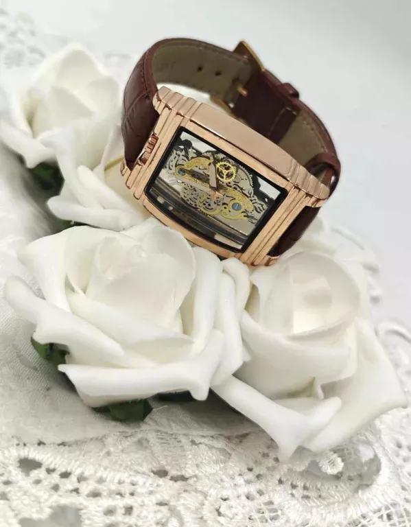 przezroczysty-zegarek-meski-automatyczny-szkielko-szafirowe