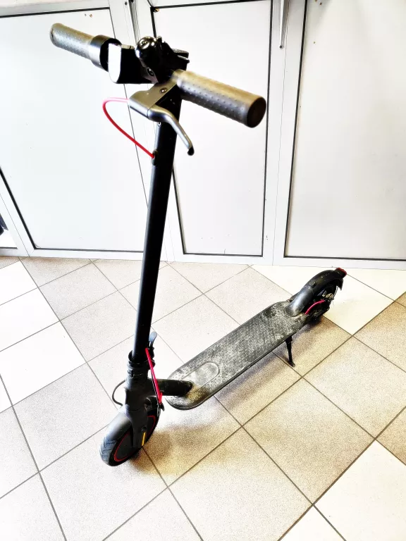 HULAJNOGA ELEKTRYCZNA MI ELECTRIC SCOOTER PRO 2 NE 45KM 300W 8.5" CZARNY