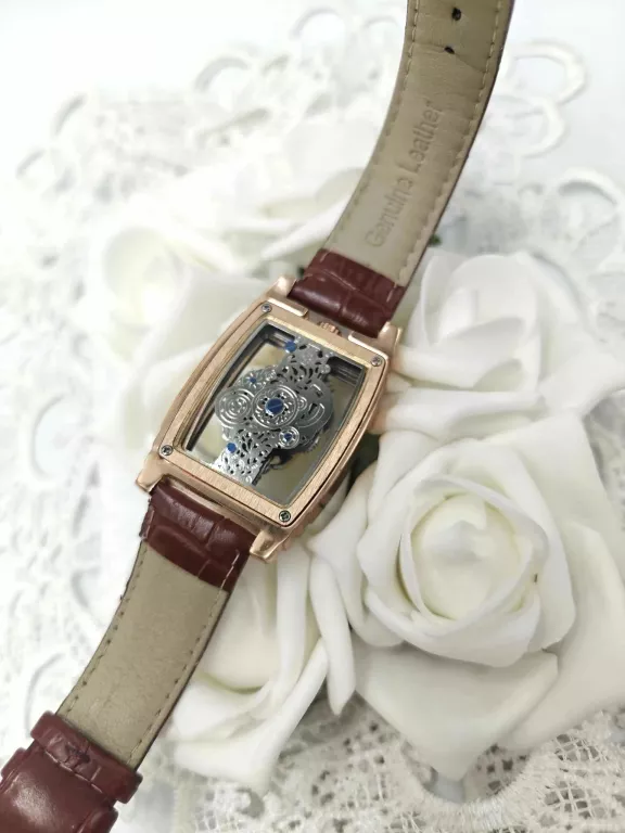 przezroczysty-zegarek-meski-automatyczny-wodoszczelnosc-ponizej-20m-wr20