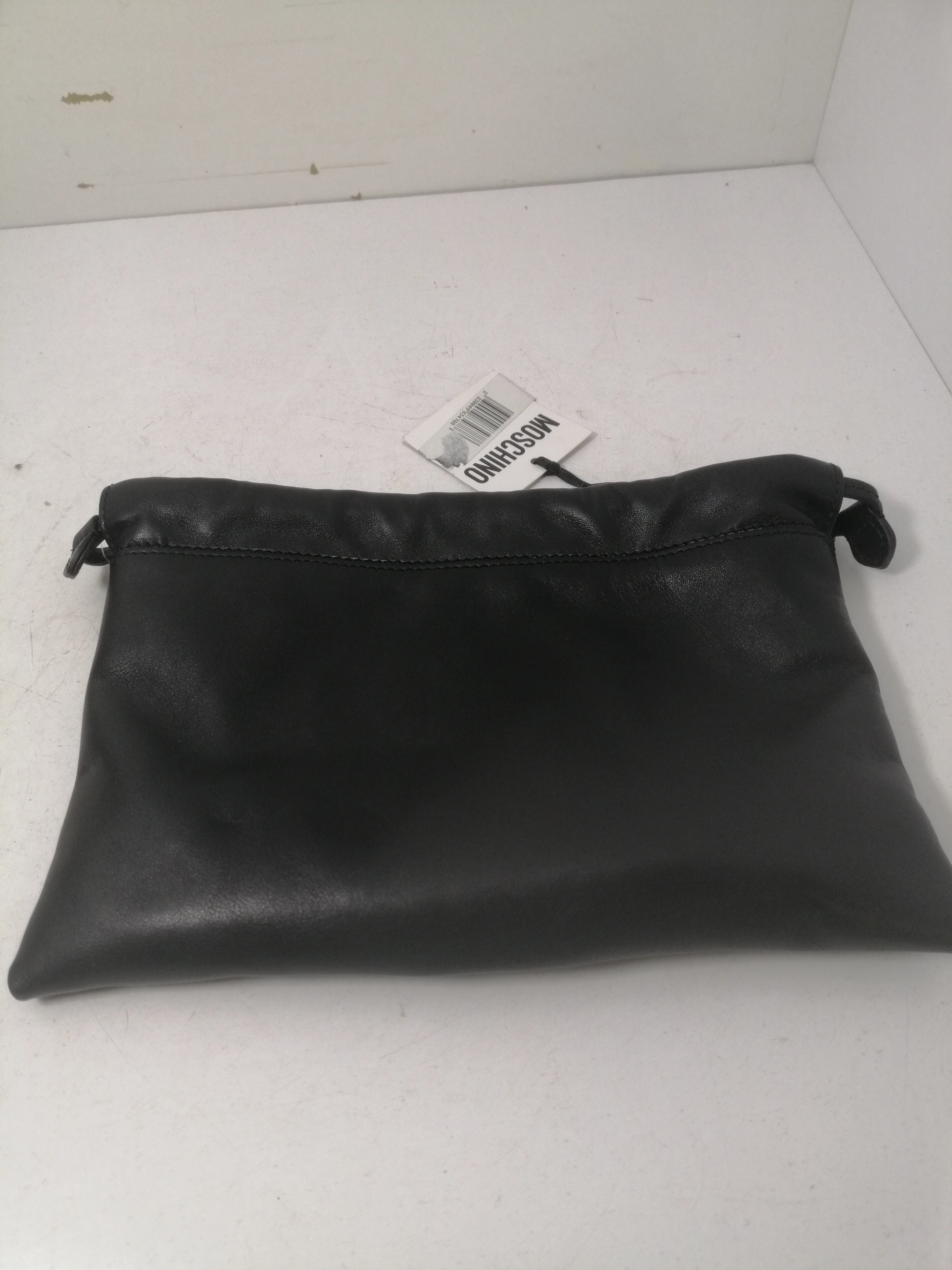 torebka-moschino-czarna-skorzana-231028020-kod-producenta-loom